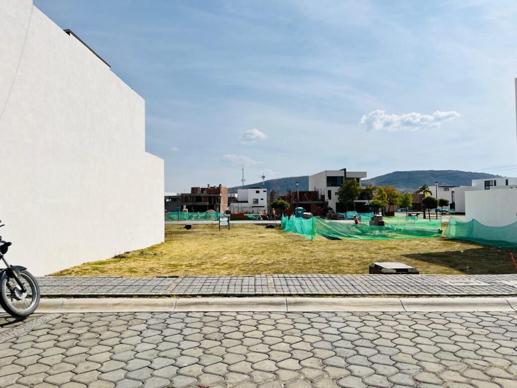 Terreno en venta Parque Chiapas Lomas de Angelopolis Puebla