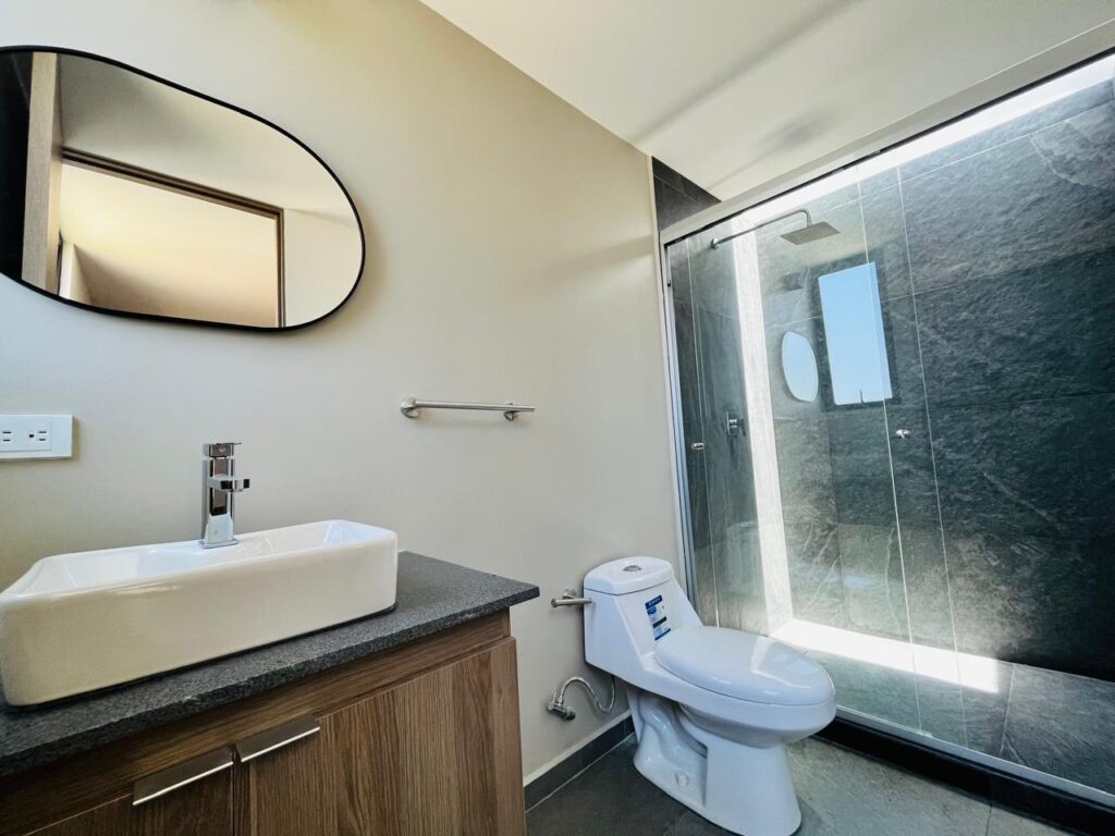 Casa en venta con 3 recámaras y recámara en planta baja Parque Aguascalientes Puebla, Lomas de Angelópolis