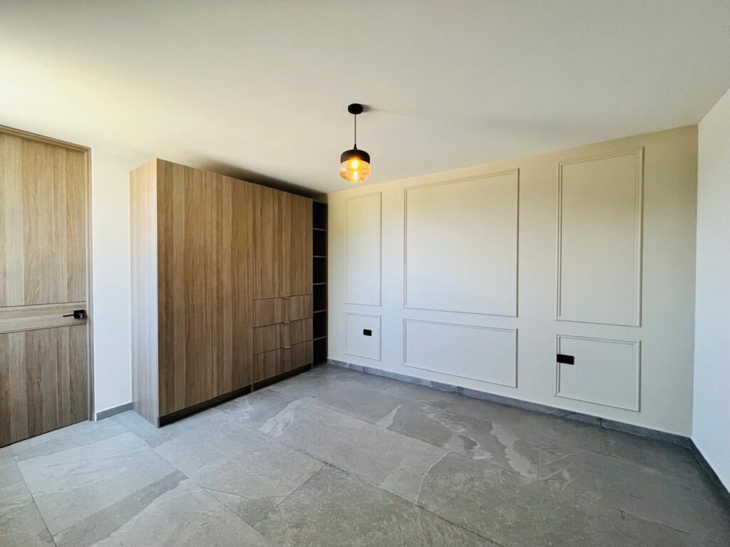 Casa en venta con 3 recámaras y recámara en planta baja Parque Aguascalientes Puebla, Lomas de Angelópolis