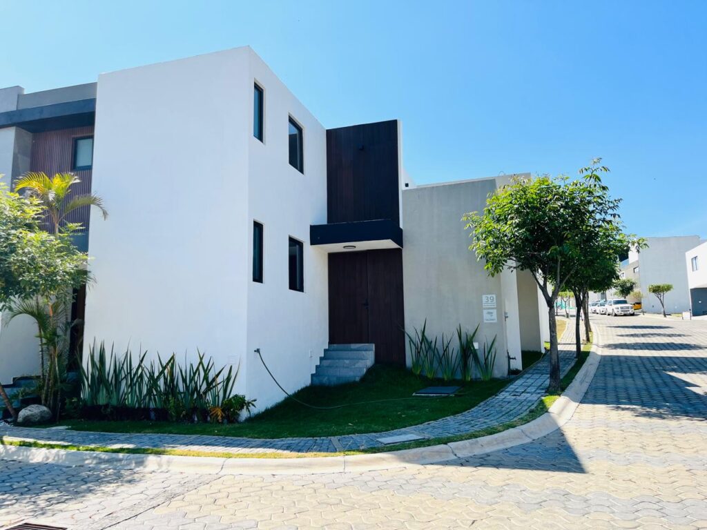 Casa en venta 3 recámaras Lomas de Angelópolis