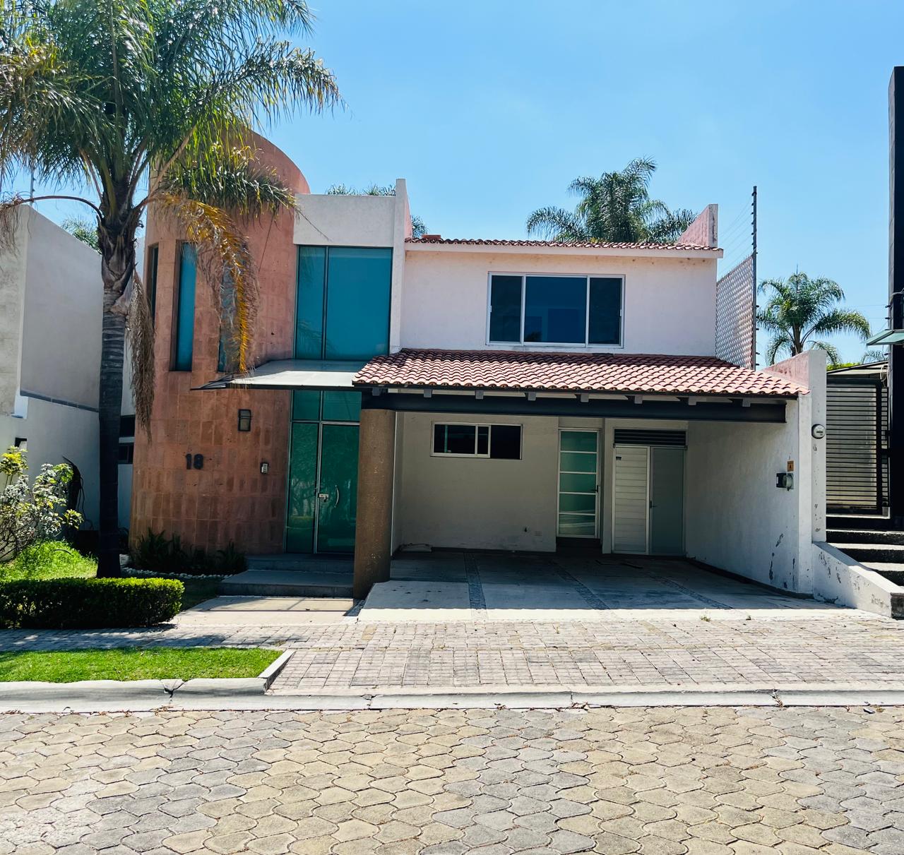 Casa en venta Lomas de Angelópolis Puebla 3 recámaras cluster 999