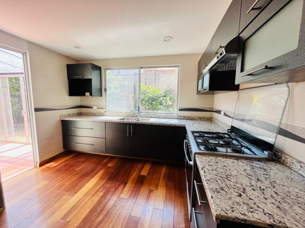 Casa en venta Lomas de Angelópolis Puebla 3 recámaras cluster 999