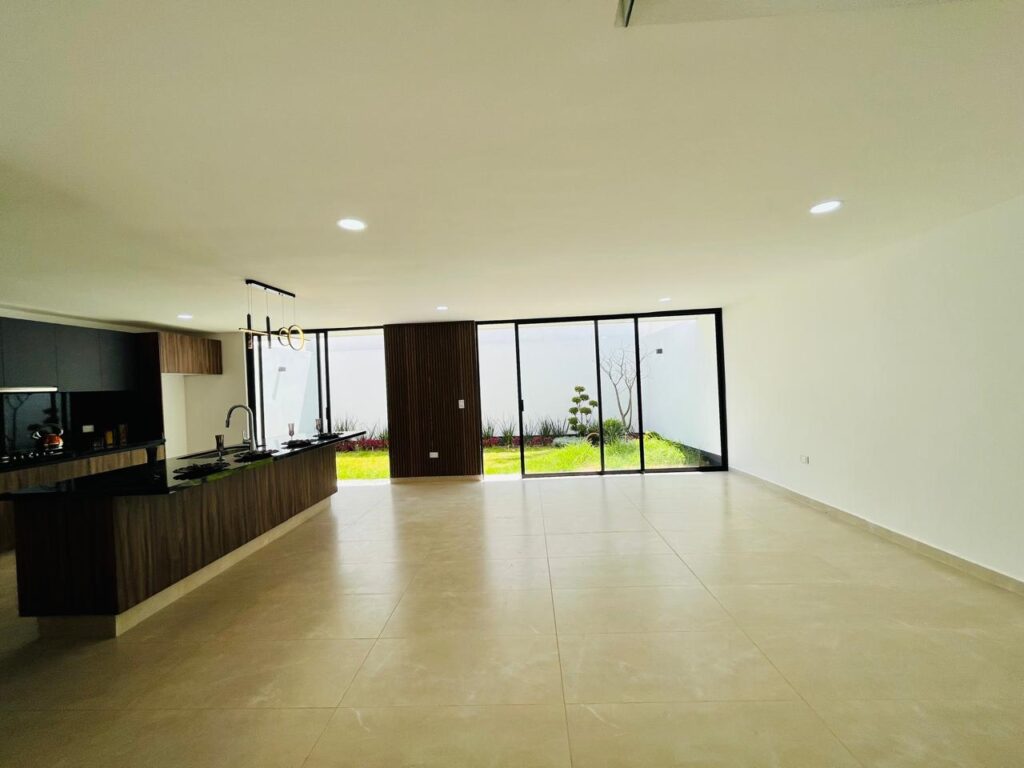 Casa en venta 4 recámaras Lomas de Angelópolis Puebla