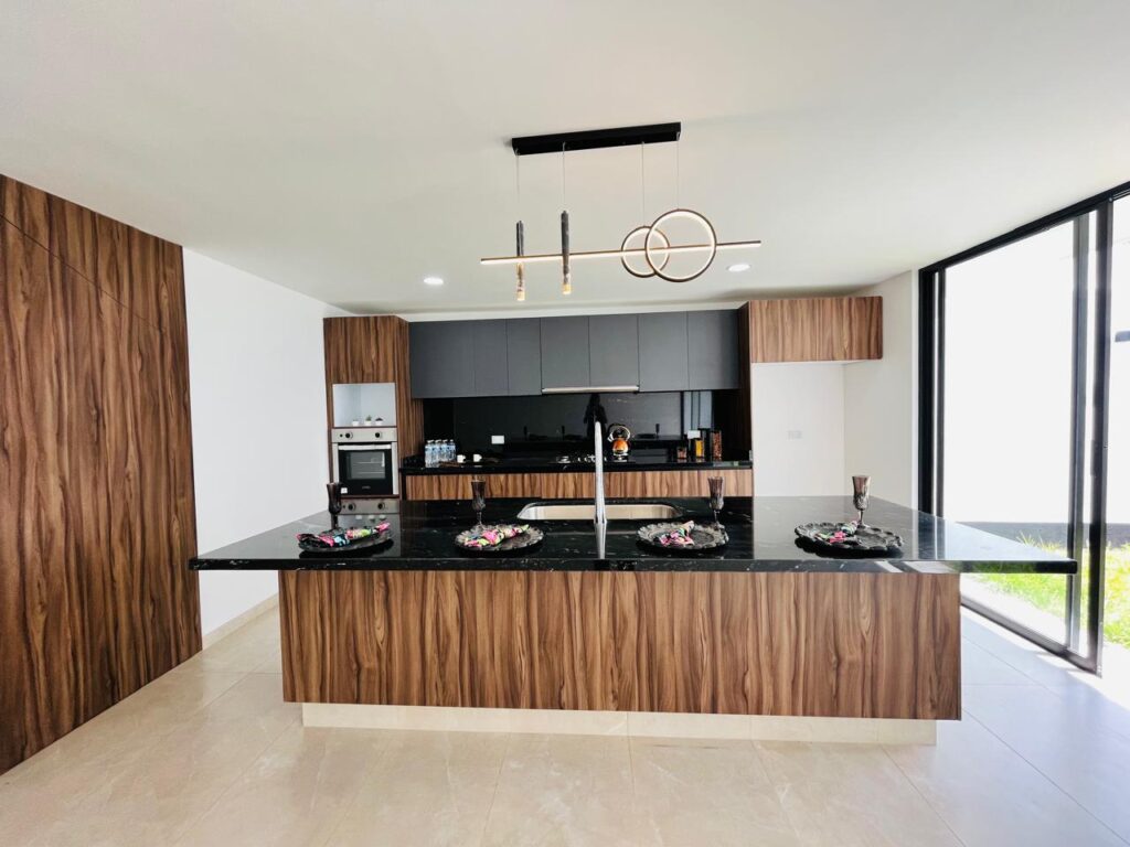 Casa en venta 4 recámaras Lomas de Angelópolis Puebla