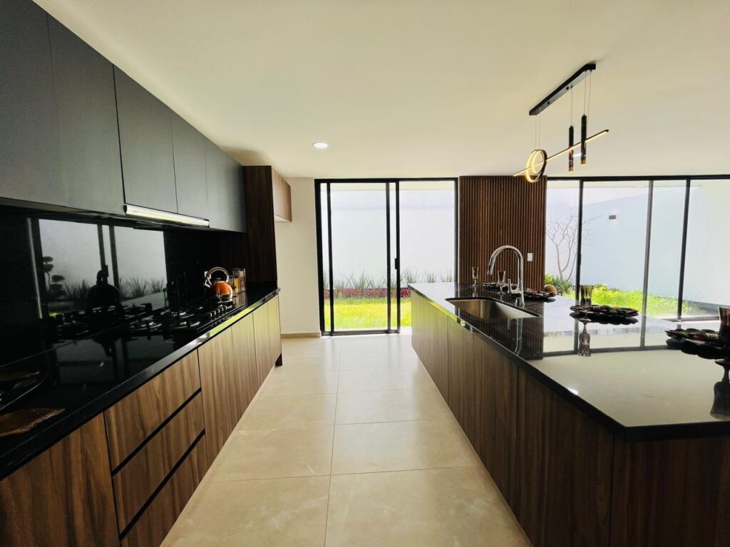 Casa en venta 4 recámaras Lomas de Angelópolis Puebla