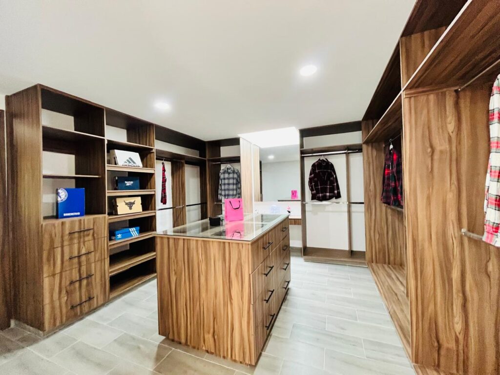 Casa en venta 4 recámaras Lomas de Angelópolis Puebla