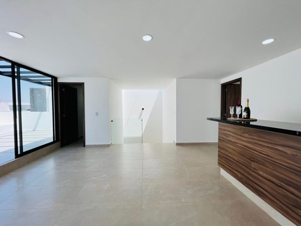 Casa en venta 4 recámaras Lomas de Angelópolis Puebla