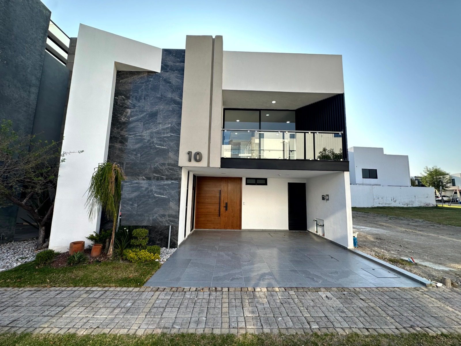 Casa en venta 4 recámaras Lomas de Angelópolis Puebla