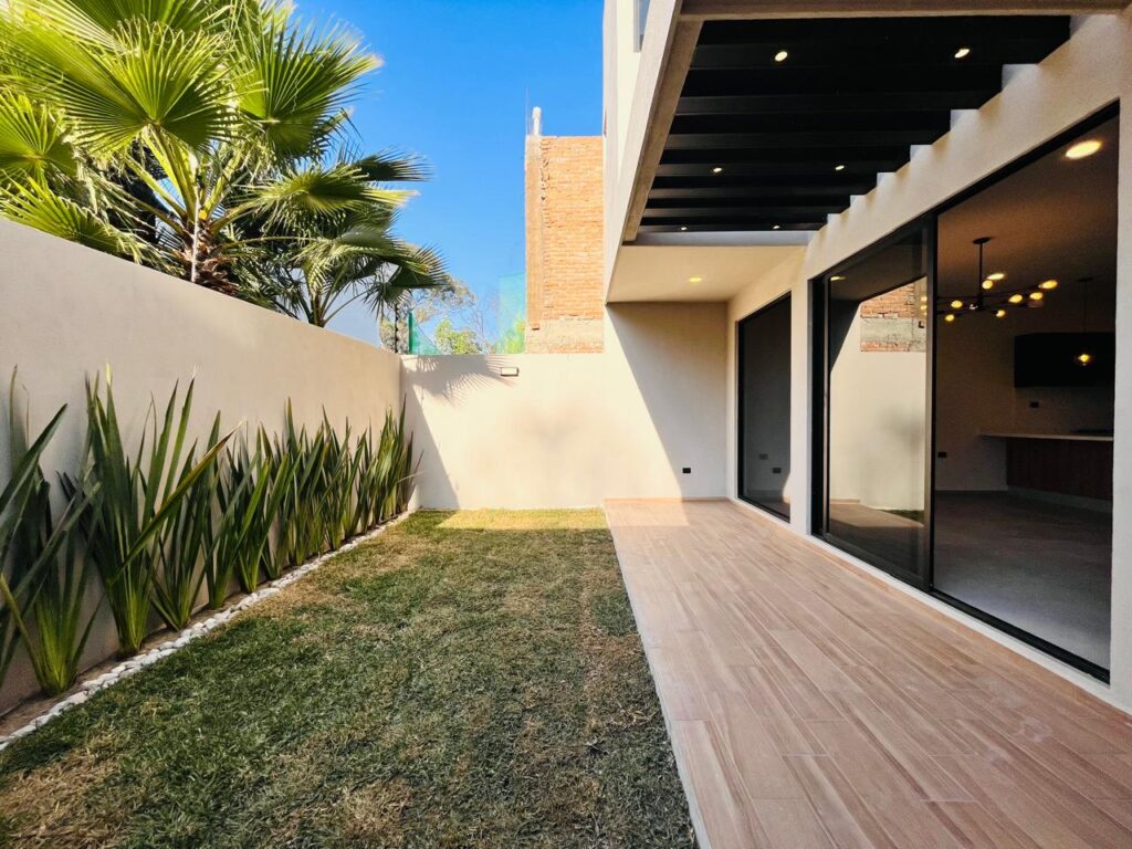 Casa en venta en Lomas de Angelópolis 3 recámaras Parque Cuernavaca