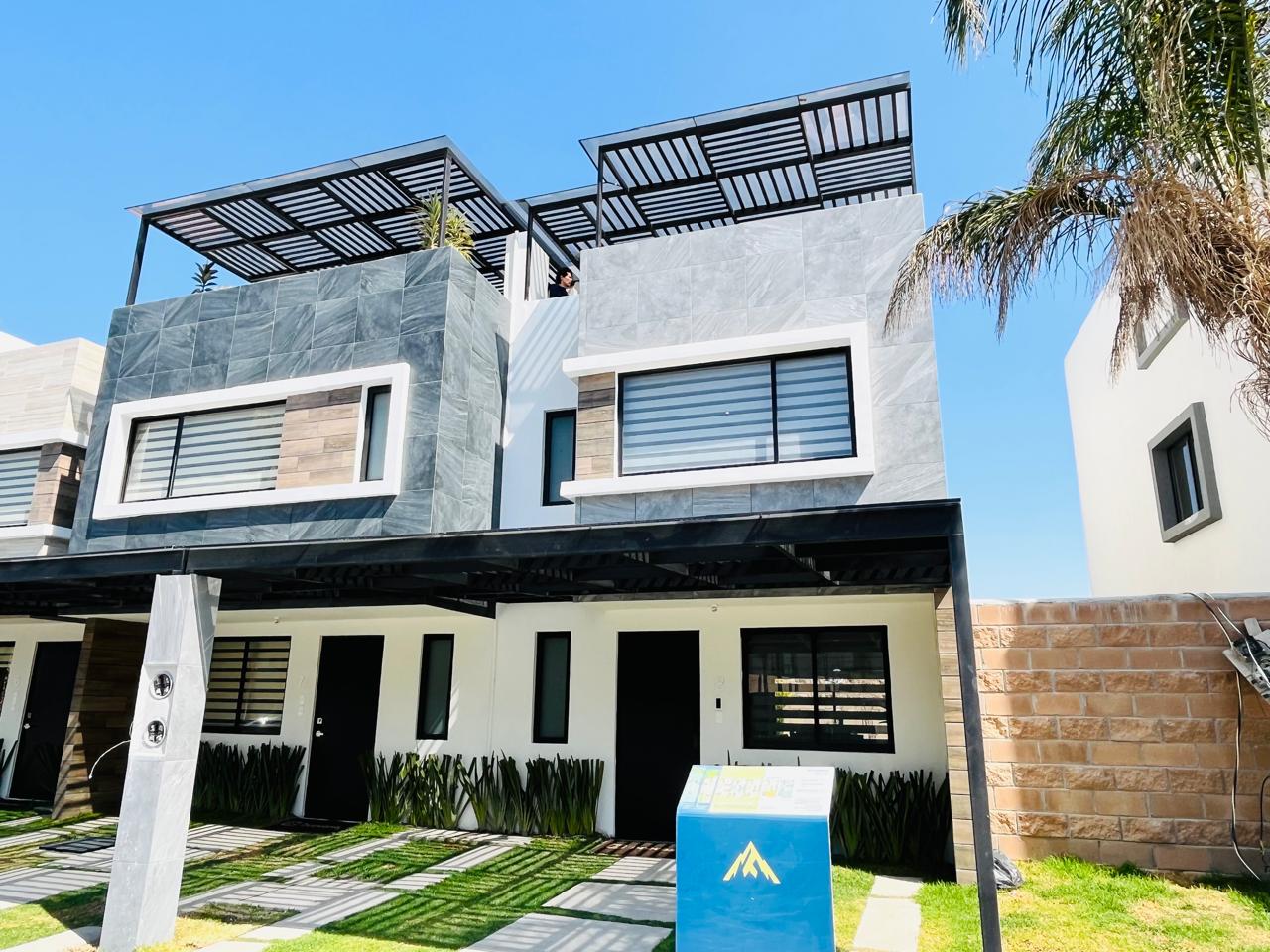 Casa en venta 3 recámaras Lomas de Angelópolis Puebla