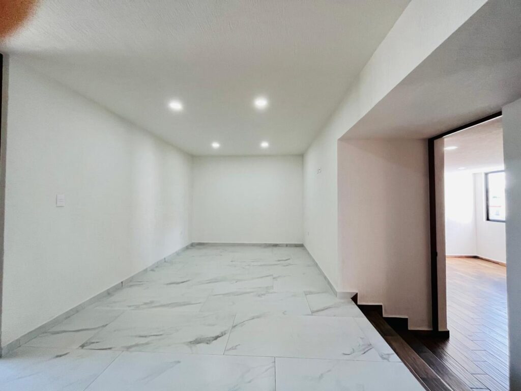 Casa en venta 4 recámaras en esquina Lomas de Angelópolis Puebla