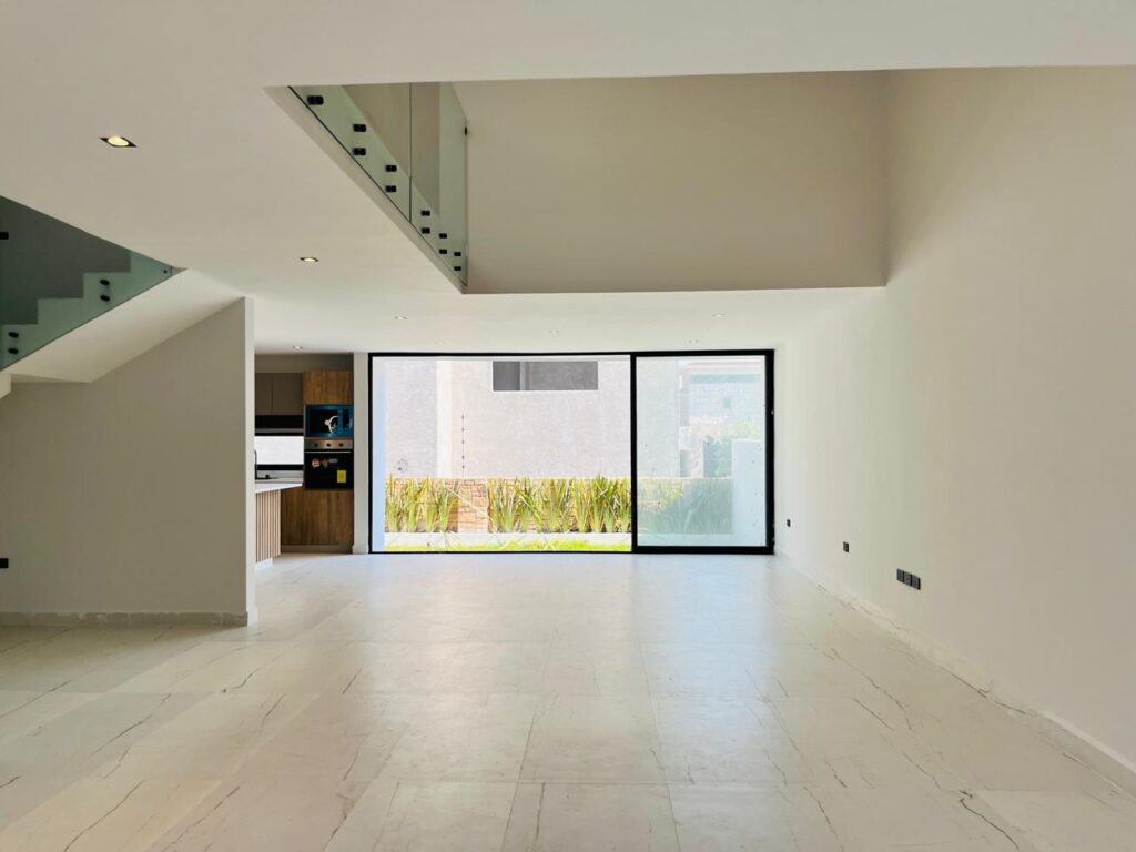 WhatsApp Image 2026-02-17 at 13.17.11 (4)