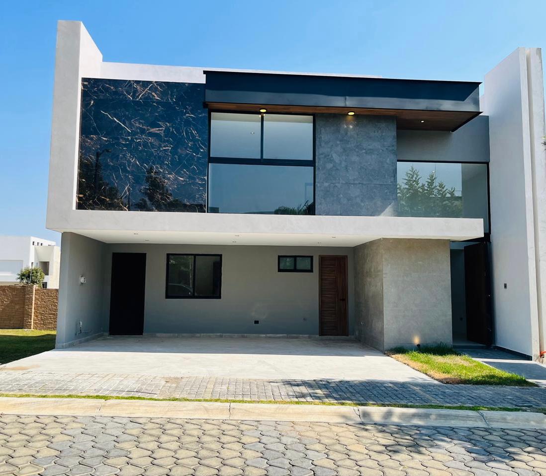 Casa en venta Lomas de Angelopolis Puebla 3 recámaras