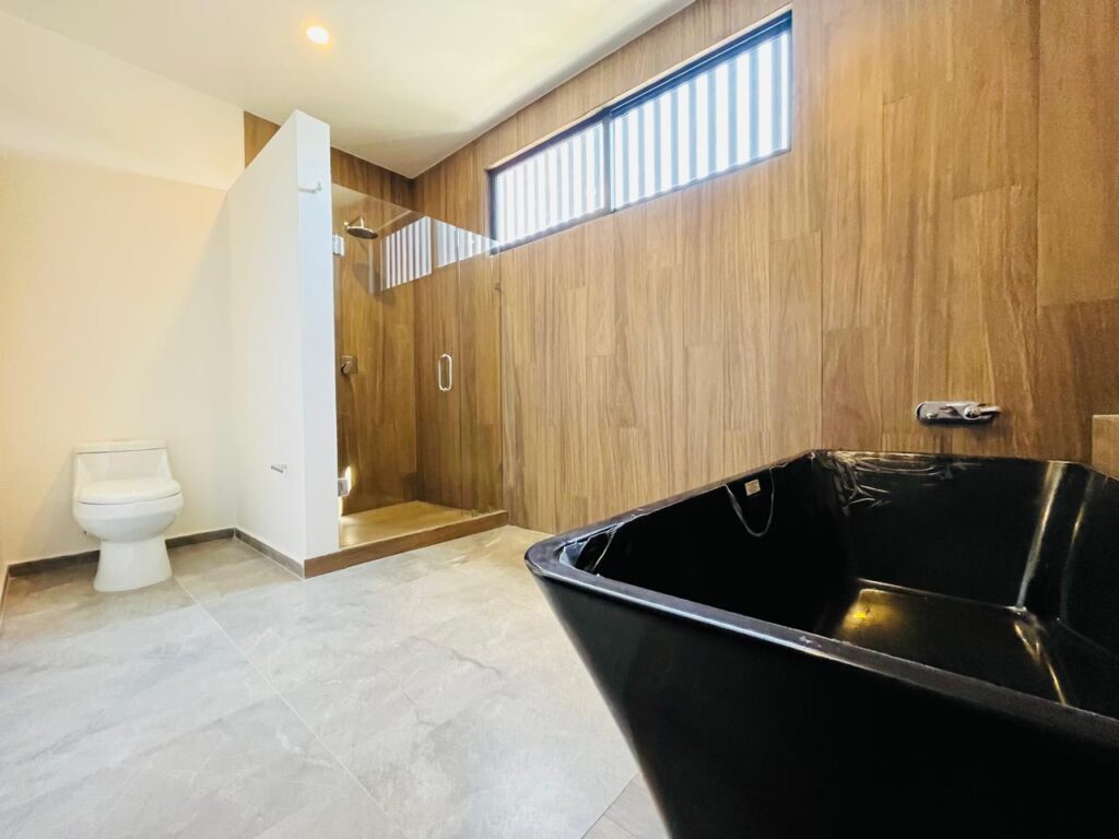 Casa en venta en Parque Oaxaca Lomas de Angelópolis Puebla 4 recámaras