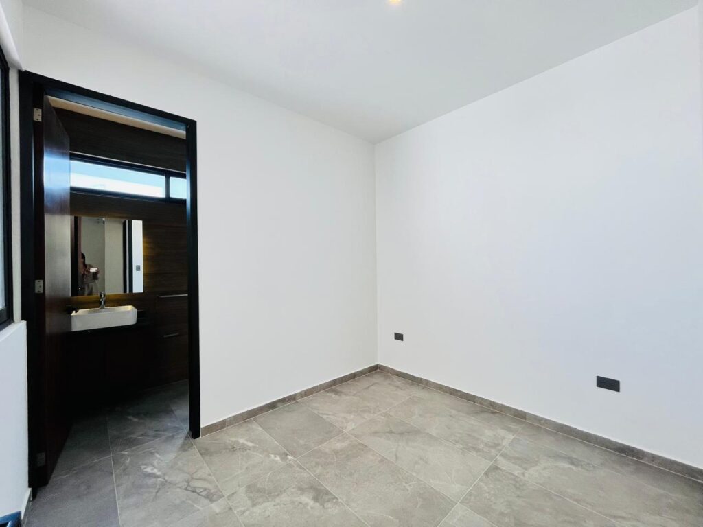 Casa en venta en Parque Oaxaca Lomas de Angelópolis Puebla 4 recámaras