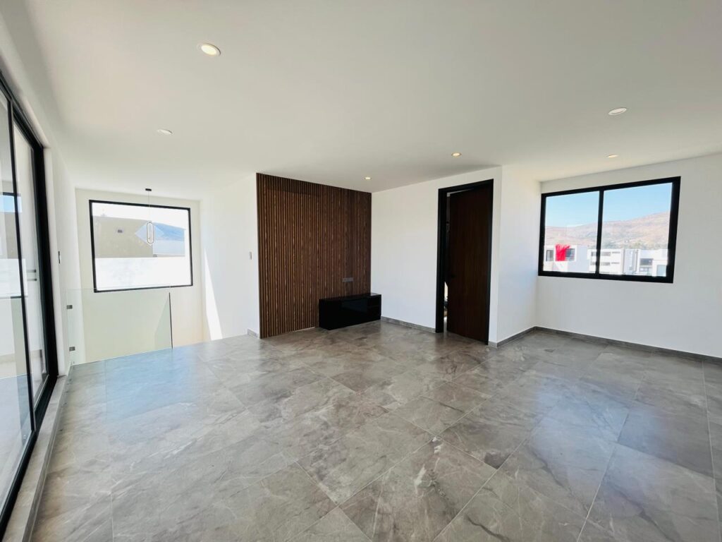 Casa en venta en Parque Oaxaca Lomas de Angelópolis Puebla 4 recámaras