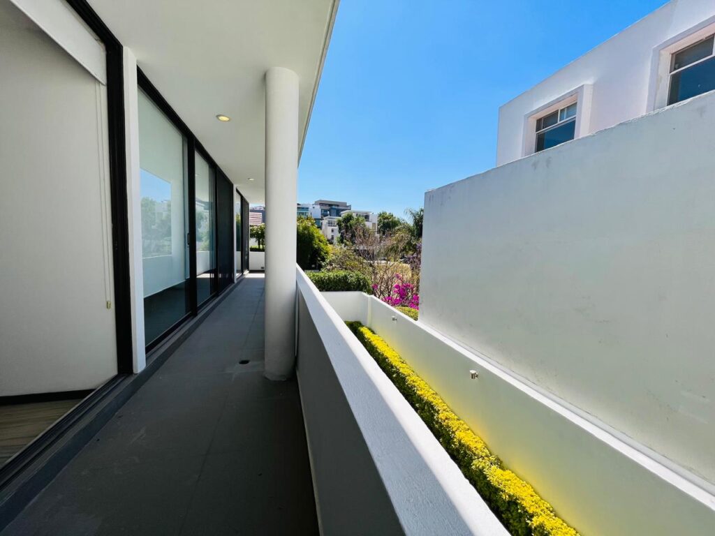 Casa en venta 3 recámaras Lomas de Angelópolis Puebla
