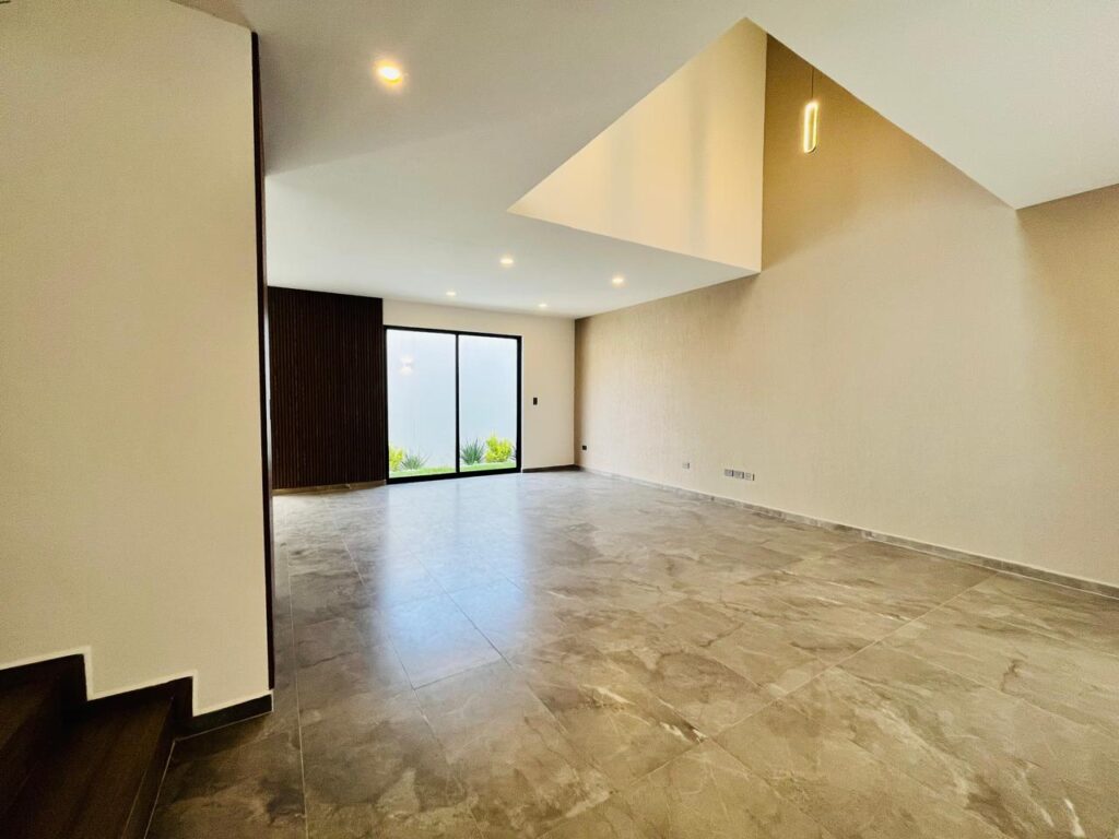 Casa en venta en Parque Oaxaca Lomas de Angelópolis Puebla 4 recámaras