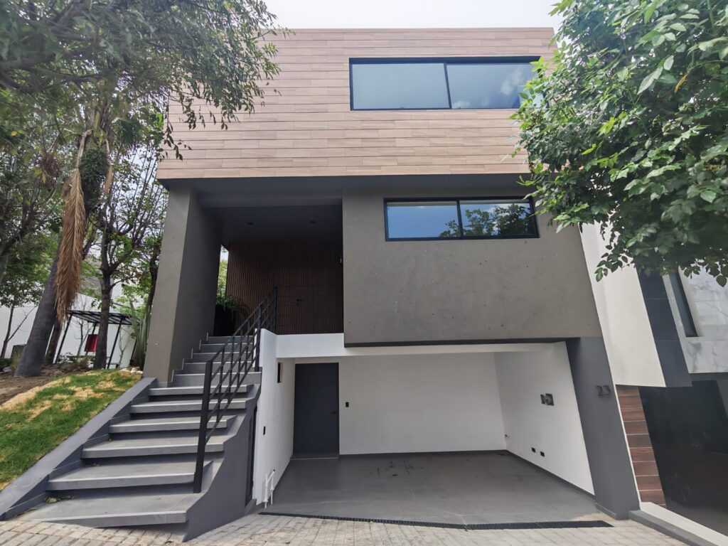 Casa en venta 3 recámaras Parque Cuernavaca Lomas de Angelópolis Puebla