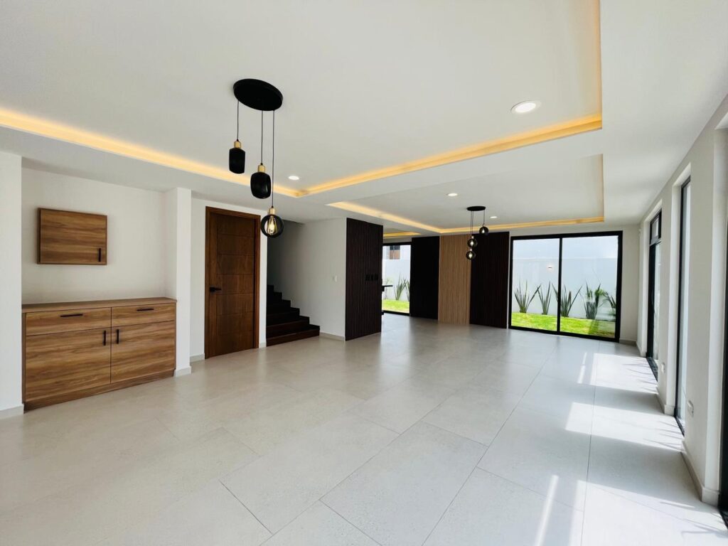Casa en venta 4 recámaras Parque Chiapas Lomas de Angelópolis Puebla