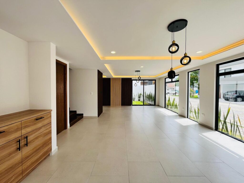 Casa en venta 4 recámaras Parque Chiapas Lomas de Angelópolis Puebla
