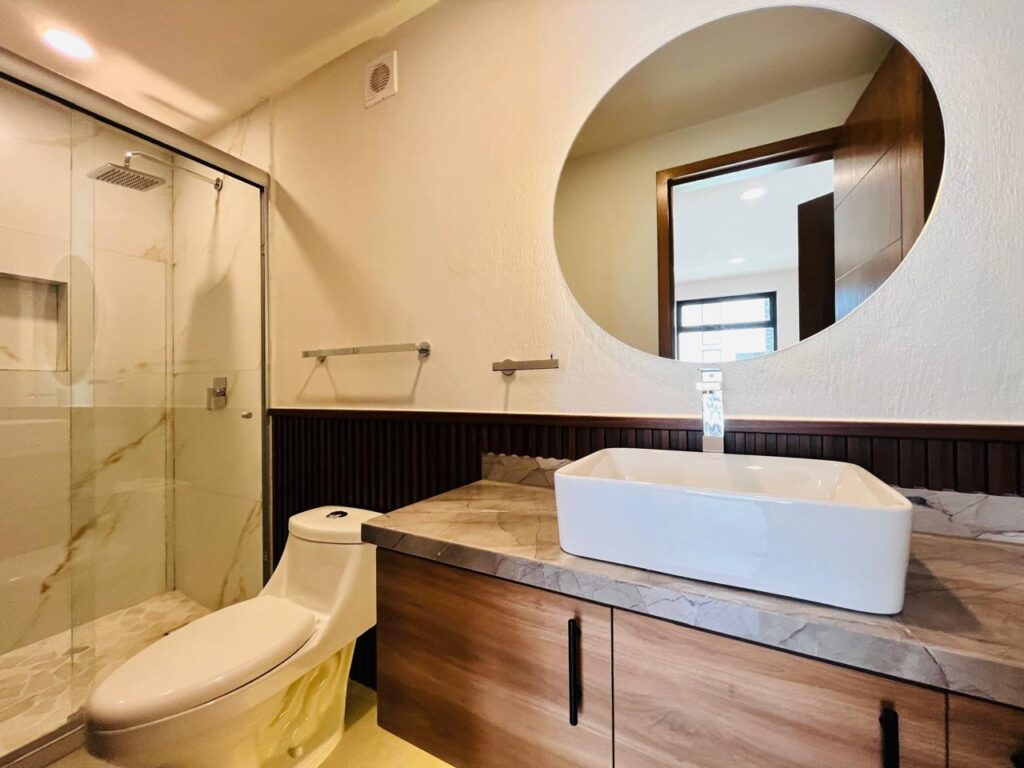 Casa en venta 4 recámaras Parque Chiapas Lomas de Angelópolis Puebla