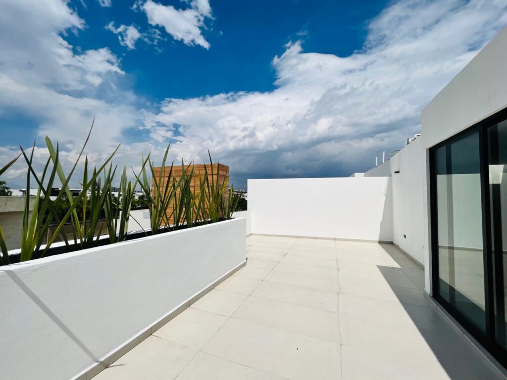 Casa en venta 4 recámaras Parque Chiapas Lomas de Angelópolis Puebla