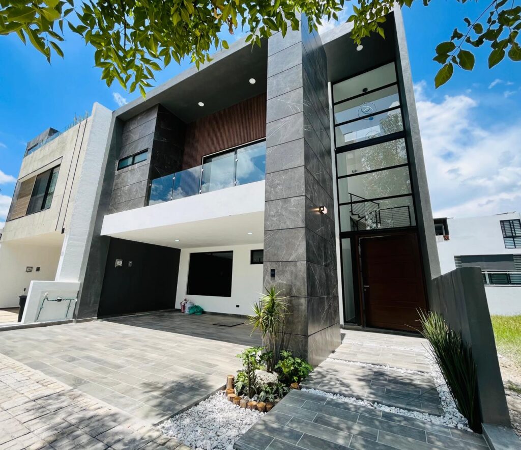 Casa en venta Parque Queretaro Lomas de Angelopolis Puebla 4 recámaras